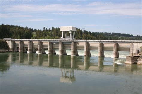 albeni falls dam spillway